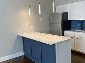 Palmetto Apartments in Philadelphia, PA - Building Photo