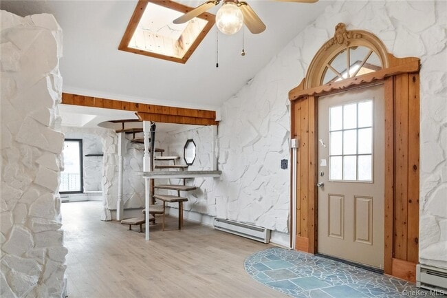 378 Broadway, Unit 2 in Ulster Park, NY - Building Photo - Building Photo