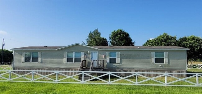 28625 Clay Rd in Katy, TX - Foto de edificio - Building Photo