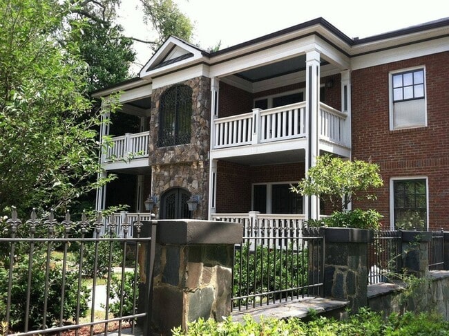 property at 685 Penn Ave NE