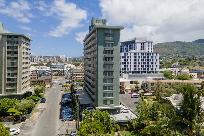 Hono Hale Towers in Honolulu, HI - Building Photo - Building Photo