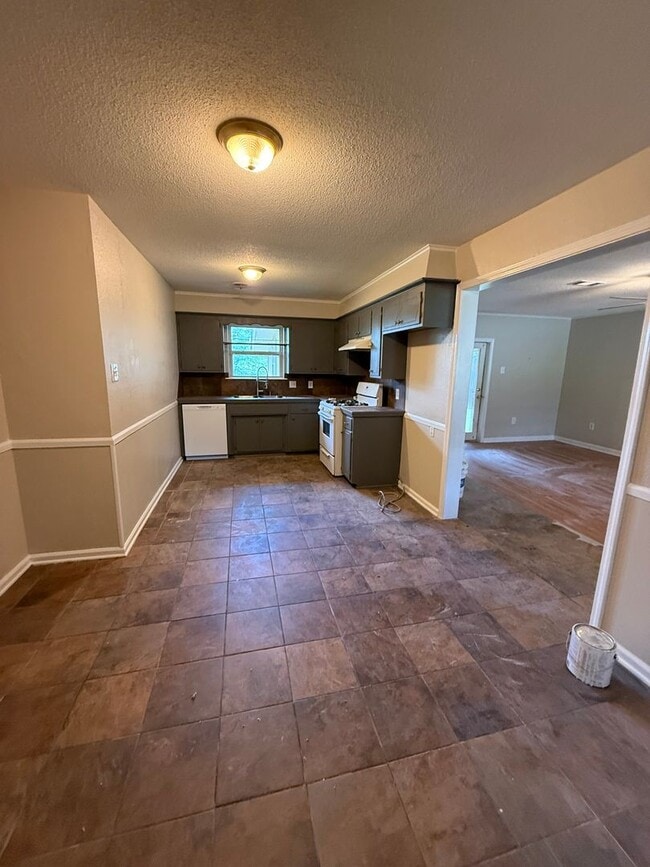 705 K St in Barling, AR - Building Photo - Building Photo