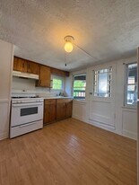 51 Griswold St - Blue Pod in Meriden, CT - Building Photo