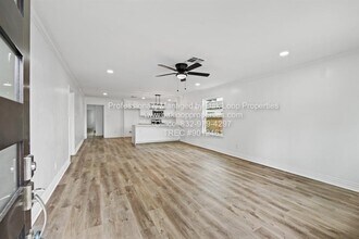 1404 Des Jardines St in Houston, TX - Building Photo - Building Photo