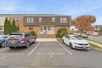 2606 Trafalgar Square in Hillsborough Township, NJ - Building Photo - Building Photo