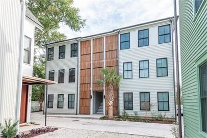 8 Sanctuary Ct in Charleston, SC - Foto de edificio