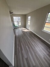 2844 Toluca Ave in Dallas, TX - Building Photo - Building Photo