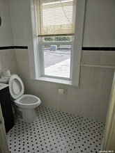 524 Merrick Rd in Lynbrook, NY - Building Photo - Building Photo