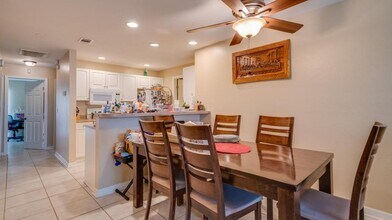 3026 Santa Barbara Blvd in Cape Coral, FL - Building Photo - Building Photo