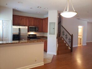 325 Bayfront Dr in Boynton Beach, FL - Building Photo - Building Photo