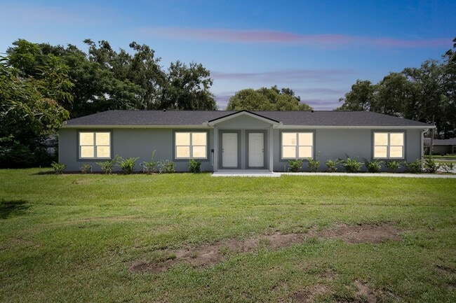 property at 1742 Magnolia St