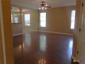 2242 Lakeline Dr in New Braunfels, TX - Building Photo - Building Photo