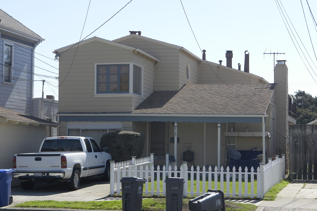 818 Lincoln Ave in Alameda, CA - Foto de edificio