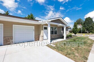 4303 Dudley Ave in Grove City, OH - Building Photo - Building Photo