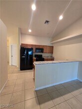 906 SE 6th Ct in Cape Coral, FL - Building Photo - Building Photo