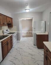 8339 Buddie Dr in Hazelwood, MO - Building Photo - Building Photo