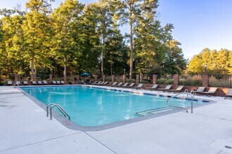 The Point at Beaufont in Richmond, VA - Building Photo - Building Photo