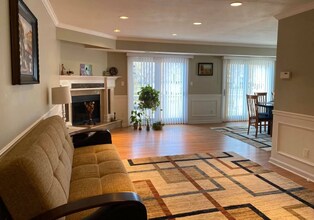 185 Woods Edge Dr in Roxbury Township, NJ - Building Photo - Building Photo