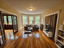 5 Euston St, Unit 2 in Brookline, MA - Building Photo