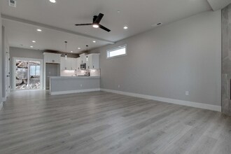 711 Rio Vis Lp in Richland, WA - Building Photo - Building Photo