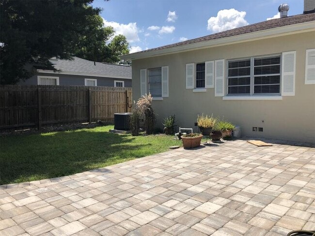 1015 Harwood St in Orlando, FL - Building Photo - Building Photo