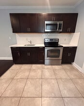 6223 Hazel Ave in Philadelphia, PA - Building Photo - Building Photo