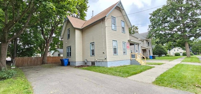 50 Lincoln Ave in Cortland, NY - Building Photo - Building Photo