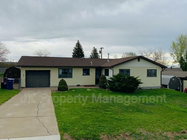 property at 821 47th St S