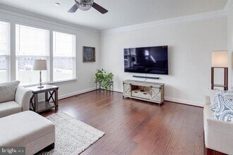 8914 Haversack Hunt Wy in Manassas, VA - Building Photo - Building Photo