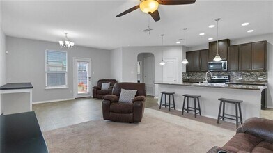 330 New Bridge Dr in Kyle, TX - Building Photo - Building Photo