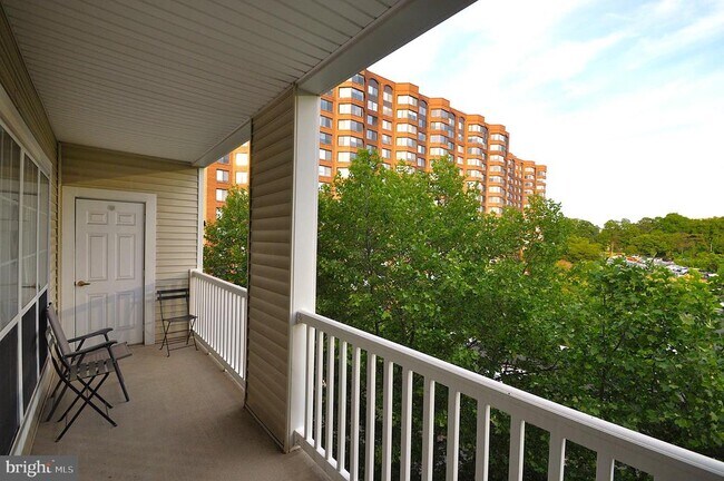 4550 Strutfield Ln in Alexandria, VA - Building Photo - Building Photo