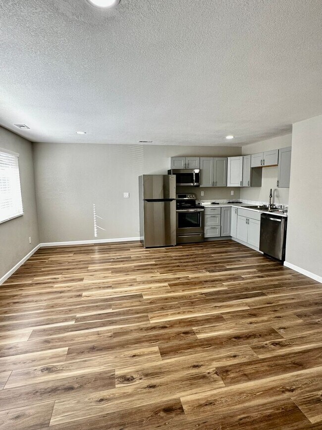 2521 Astrozon Cir in Colorado Springs, CO - Foto de edificio - Building Photo