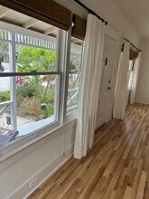 1233 22nd St, Unit 1233 front house in Santa Monica, CA - Building Photo - Building Photo