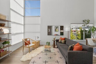 1364 Powell St in Emeryville, CA - Building Photo - Building Photo