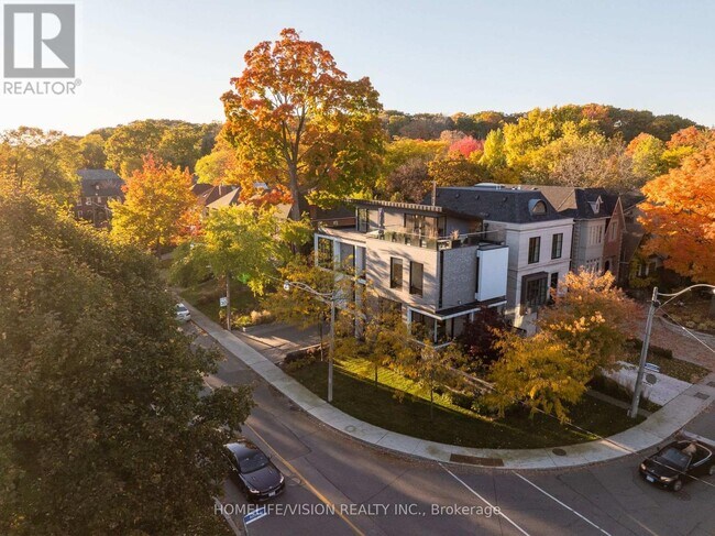 property at 4 Astley Ave