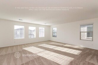 1290 E Palomino Way in Queen Creek, AZ - Building Photo - Building Photo