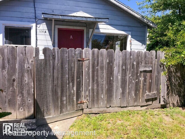 576 Main St in Fortuna, CA - Building Photo - Building Photo