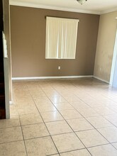 9084 SW 153rd Ct in Miami, FL - Foto de edificio - Building Photo