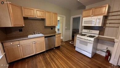 39 Hall Ave, Unit 2 in Somerville, MA - Building Photo - Building Photo