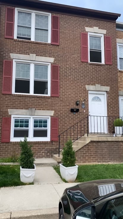 property at 33 County Ct