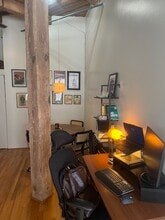 225 W Huron St in Chicago, IL - Foto de edificio - Building Photo