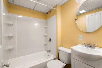 39 E Broadway, Unit 2 in Gardner, MA - Building Photo - Building Photo