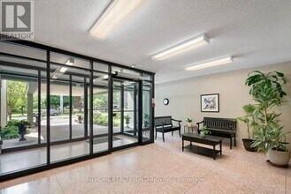 70-370 Old Sheppard Ave in Toronto, ON - Building Photo - Building Photo