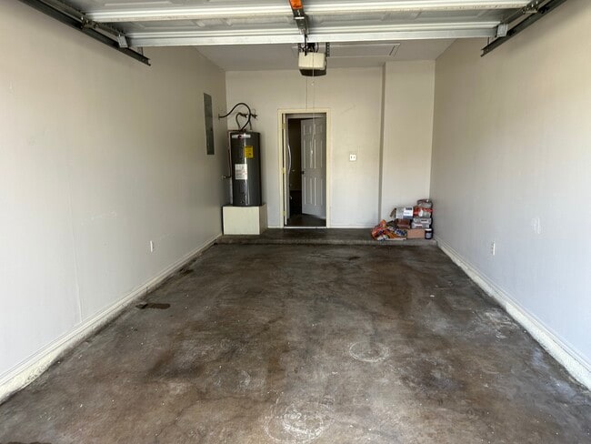 1201 W Douglas St in Pharr, TX - Building Photo - Building Photo