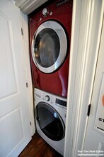 2 Iroquois St, Unit 1 in Boston, MA - Building Photo - Building Photo