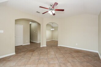 7605 Rainbow Creek Dr in Fort Worth, TX - Building Photo - Building Photo