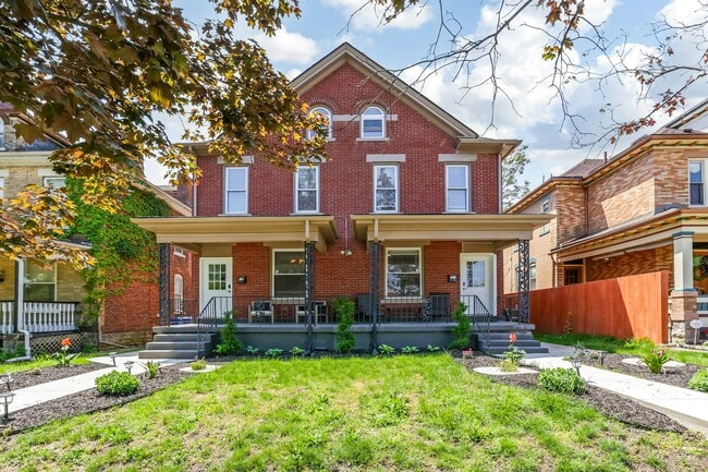 property at 1651 Franklin Park S