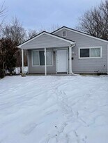 9558 Meyers Rd in Detroit, MI - Building Photo