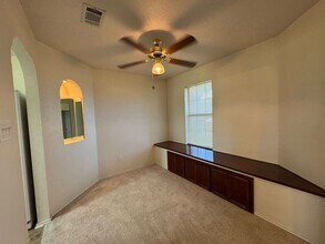 1204 Bristol Dr in Killeen, TX - Building Photo - Building Photo