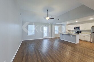 203 Western Red Cedar Dr in Springfield, GA - Building Photo - Building Photo